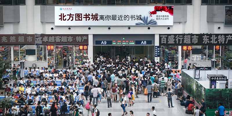 高铁站台内的广告包括哪些，，，，，高铁站台广告有什么优势